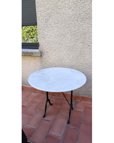 Table ronde marbre et pied fonte vintage