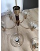 Paire de lustres laiton et bakélite assortis 3 et 5 branches années 70 laiton et verre vintage