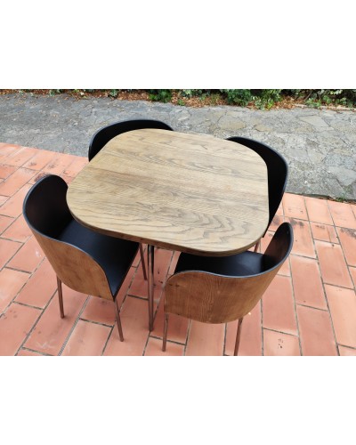 Table + 4 chaises modèle Fusion Ikea par Sandra Kragnert