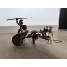 Gladiateur sur un char tracté par 2 chevaux  en laiton antique