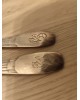 2 Couverts gravés AR métal argenté Cuillère fourchette vintage