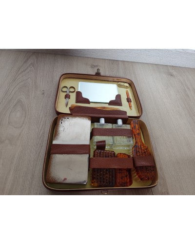 Trousse de toilette en cuir vintage