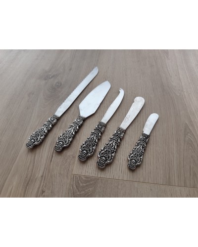 Ensemble de 5 ustensiles de cuisine en métal argenté vintage