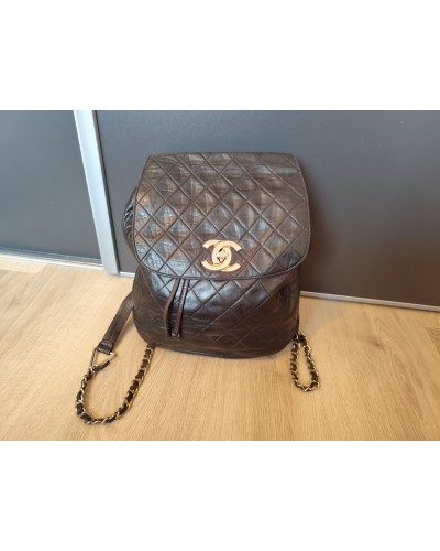 CHANEL Sac à dos vintage en cuir de veau matelassé Grand Modèle Circa 1980s