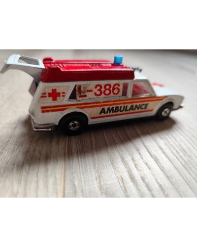 Ambulance miniature MATCHBOX 1974