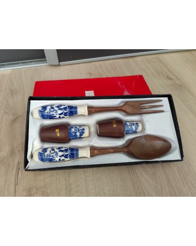 Couverts à salade, salière & poivrière bois céramique vintage 1970