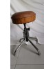 Tabouret tournant vintage assise en cuir et pieds chromés