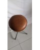 Tabouret tournant vintage assise en cuir et pieds chromés